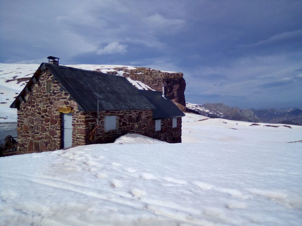 granges-de-perry-chemin-de-la-mature-pyrenees