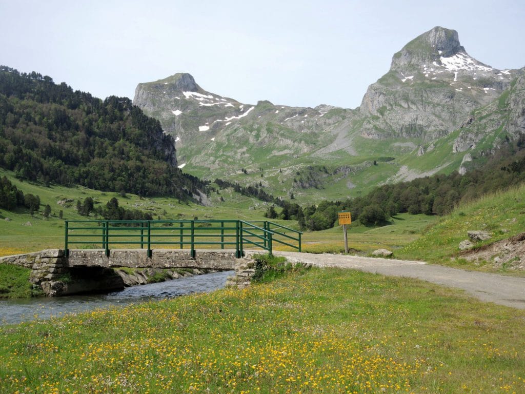 pont-ayous-depart-rando-lac-ayous